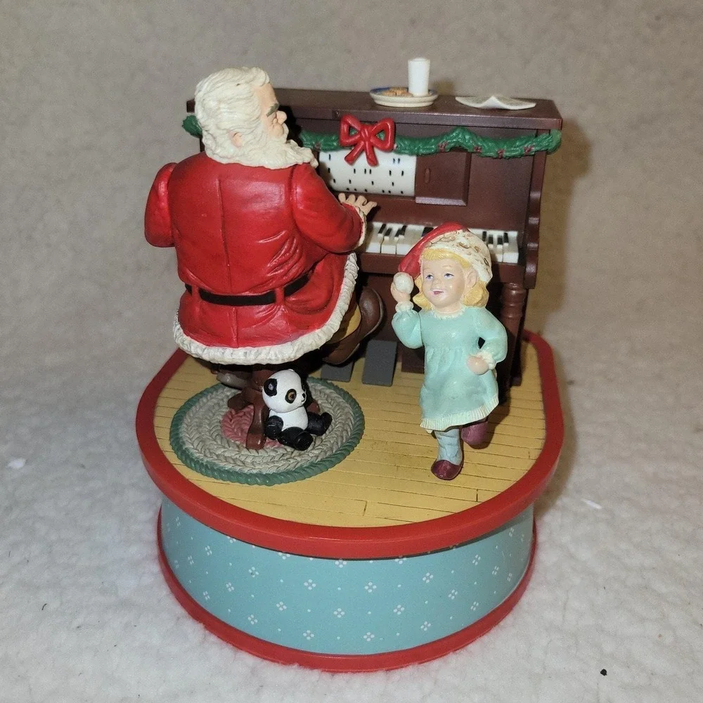 Enesco 1988 Small World of Music‎ Santa the Entertainer Music Box Animated